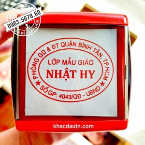 Con Dấu Oval trường mầm non, thiết kế theo yêu cầu, làm con dấu lấy nhanh giao trong ngày